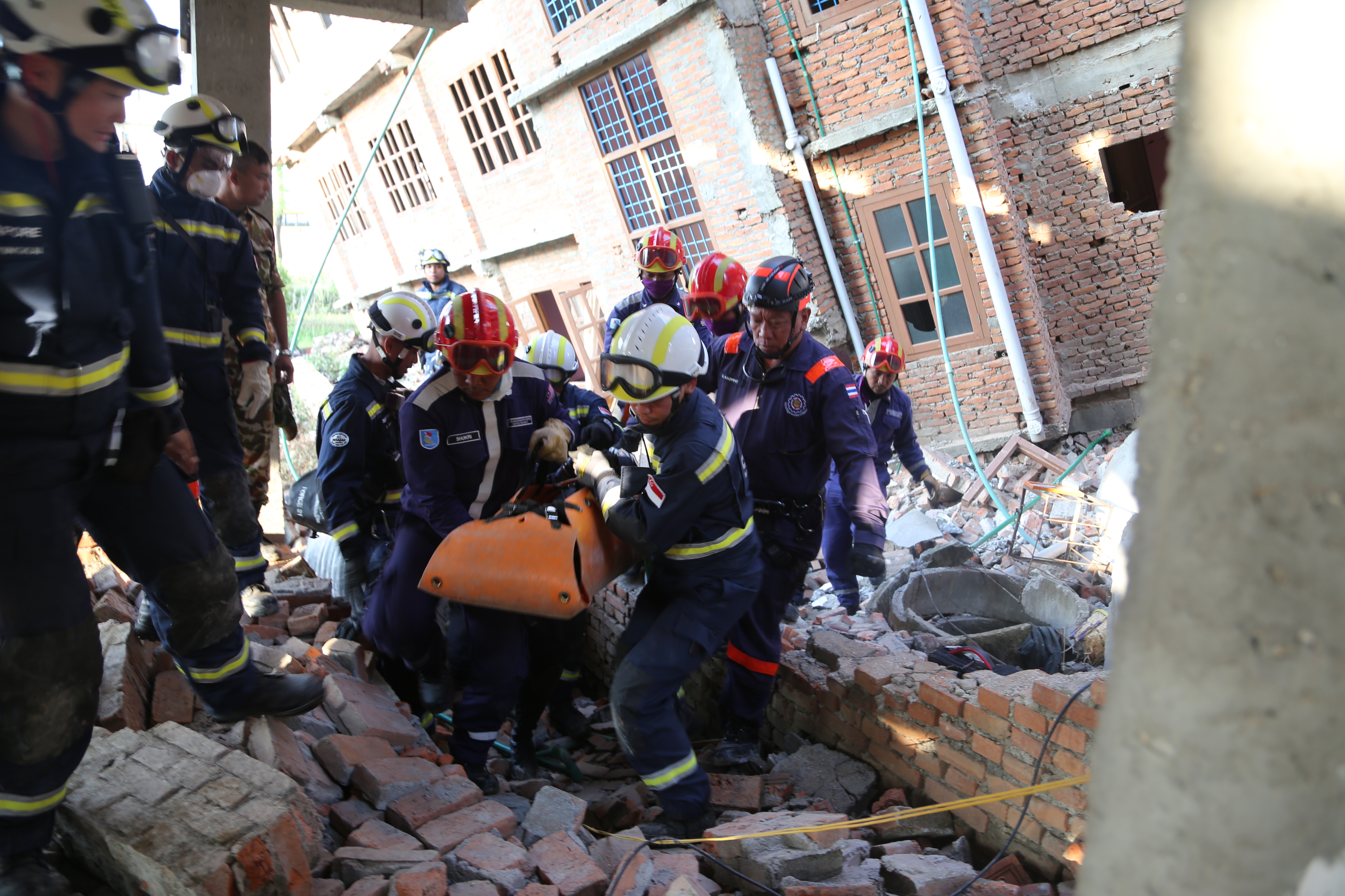 OLH 2015 Earthquake @ Nepal 191 (Body Recovery)