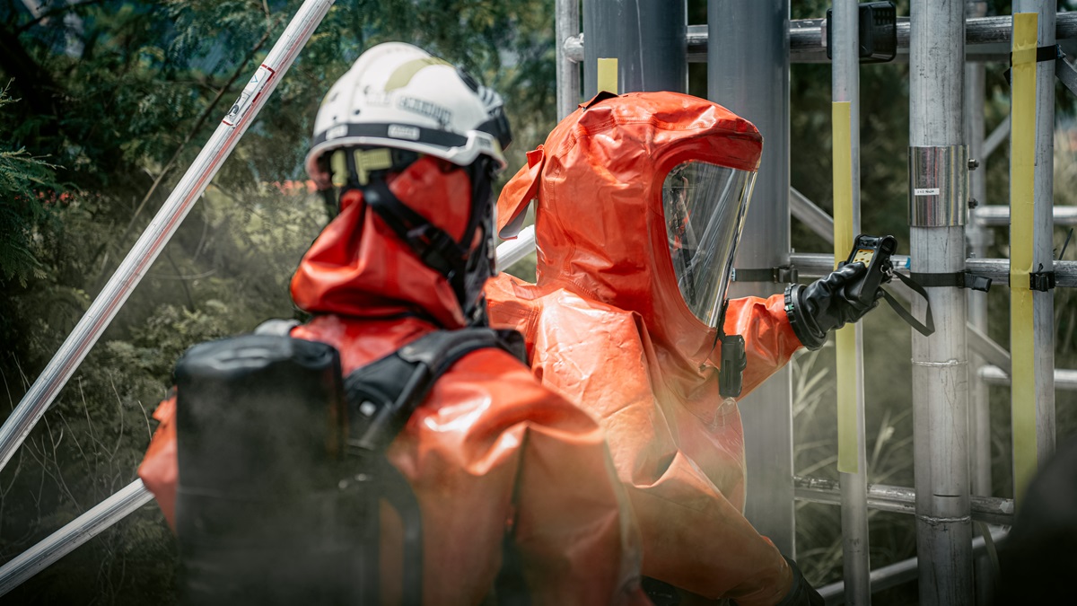 HazMat specialists from SCDF responding to the chlorine pipeline leak during Exercise Northstar XI
