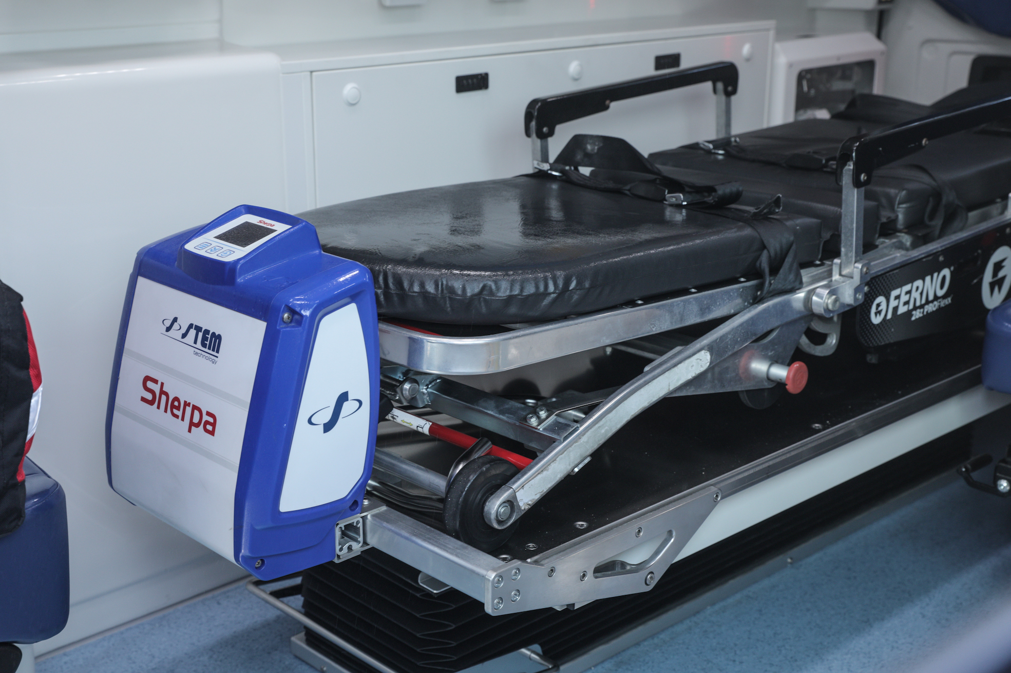 The automatic loading/unloading stretcher is built for more efficient conveyance and to reduce the risk of accidental drop.